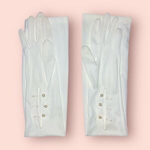 Vintage Ivory Faux Pearl Buttoned Gloves